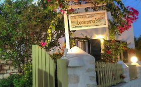Leonardos Apartments